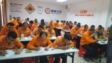 佳保安全为某液化石油公司摩托车司机成功举办防御性驾驶培训